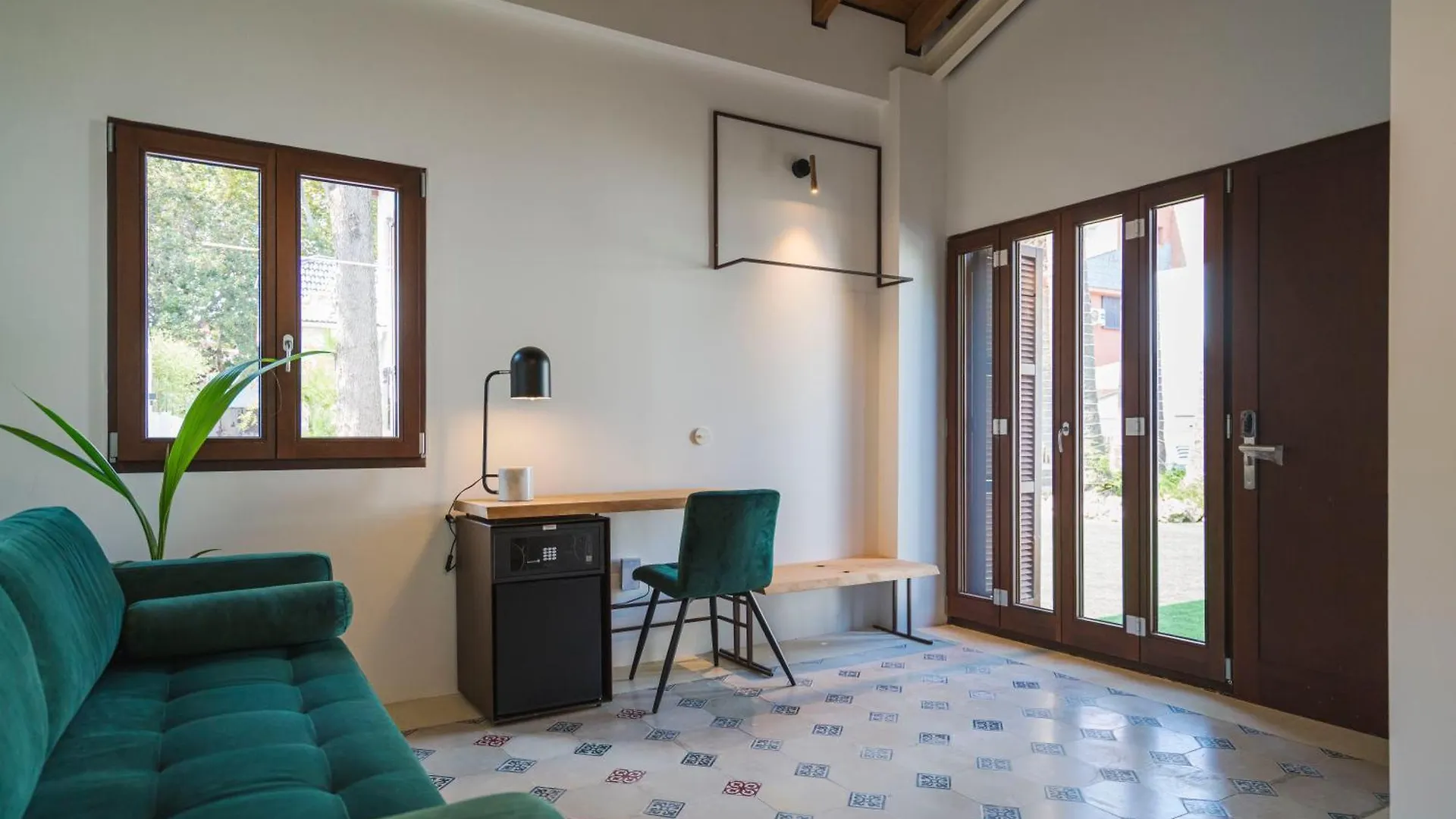 La Moderna Suites Malaga Hotel