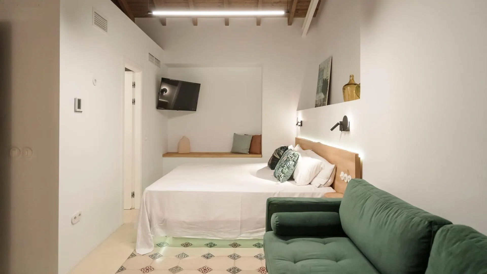 La Moderna Suites Malaga 0*,  Spain