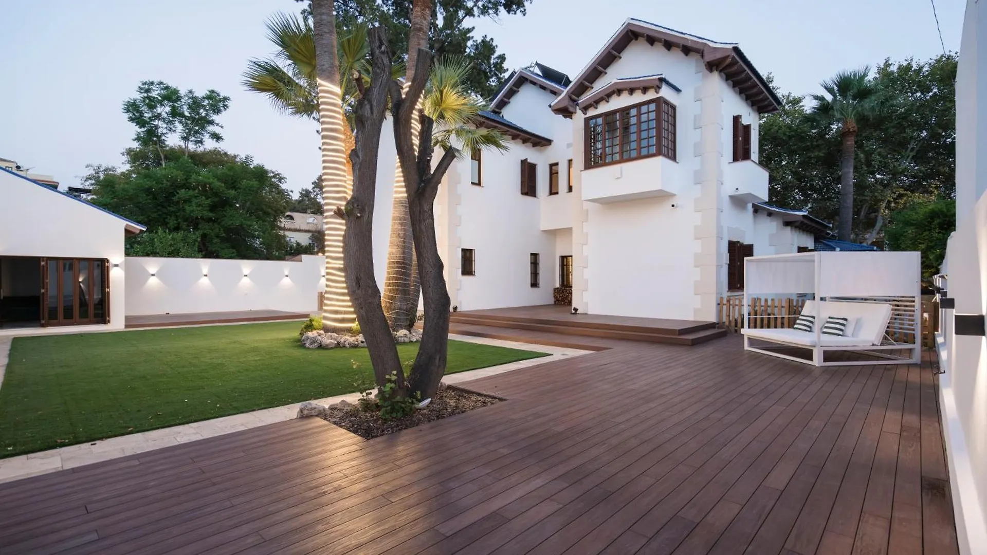 La Moderna Suites Malaga 0*,  Spain
